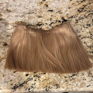 Dirty blonde Zala halo